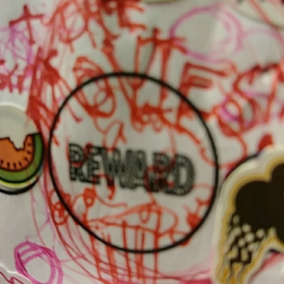 Meet your Posher, Glorious Goods - Picture 3 of 7